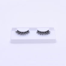 Load image into Gallery viewer, Boss Eyelashes